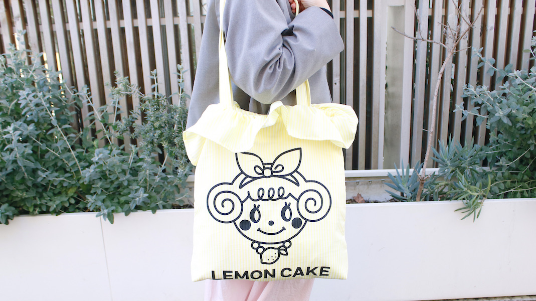 LEMON CAKE☆フリルプリントトート☆いちごちゃん x イエロー