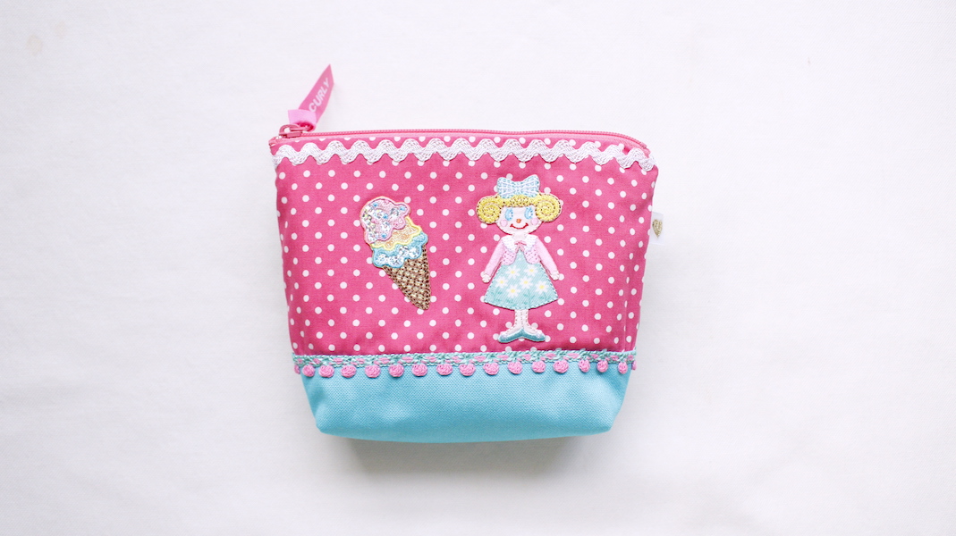 ワッペン付きファスナーポーチ☆いちごちゃん＆アイス/プチドット