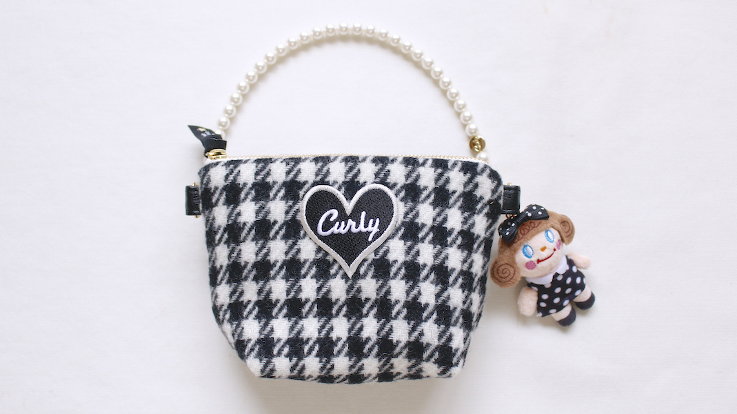 マスコット付きハンドルポーチ☆miniいちごちゃん x 千鳥柄/ハート