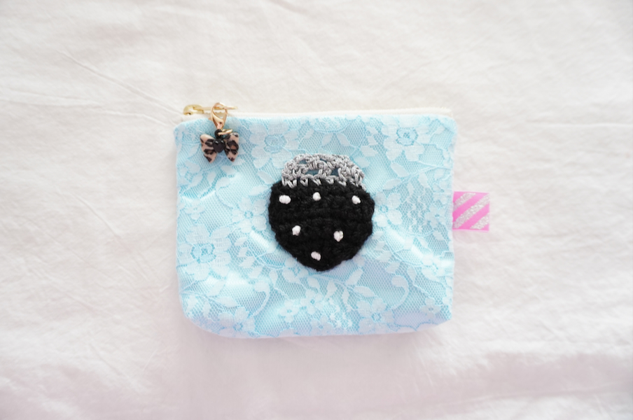 Sophie et Chocolat☆Lace Pouch--S/水色 x Black Strawberry