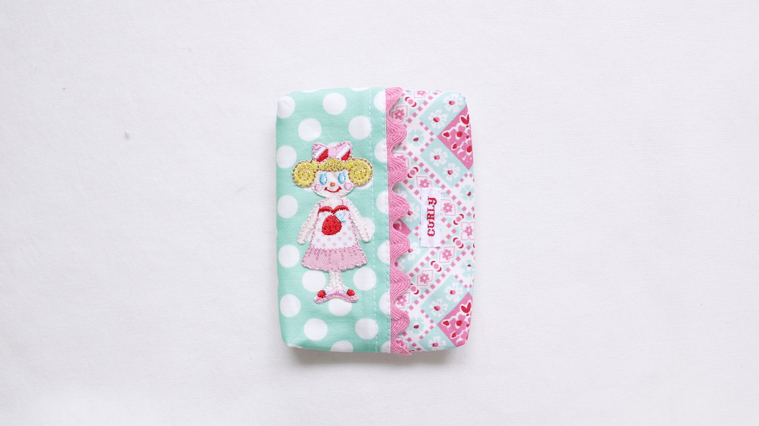 ワッペンティッシュケース☆いちごちゃん/ドットxフラワー