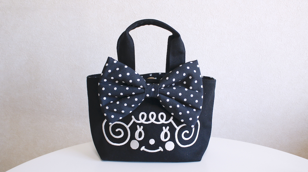 ビッグリボントートバッグ☆いちごちゃんxブラック