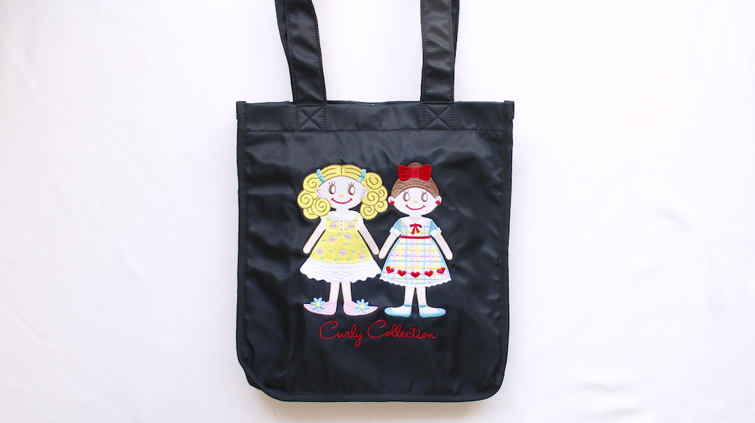 サイドポケット付き刺繍トートバッグ☆いちごちゃん＆エヴィ
