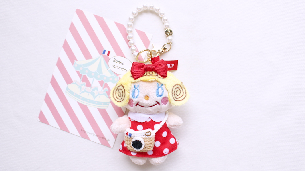 いちごちゃんぬいぐるみチャーム☆カメラポシェット