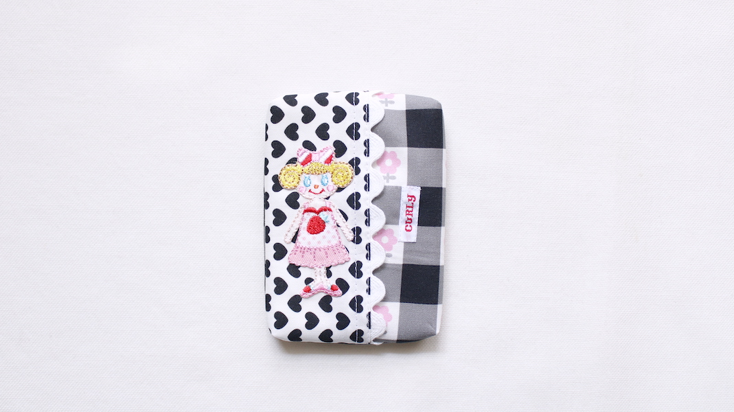 ワッペンティッシュケース☆いちごちゃん/ハート x フラワーチェック