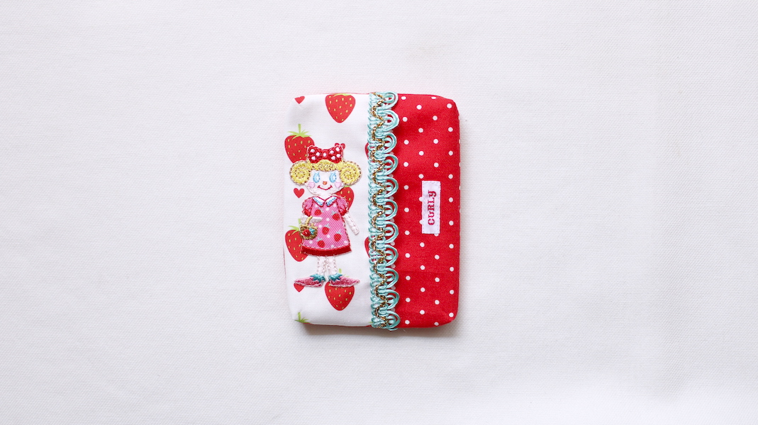 ワッペンティッシュケース☆いちごちゃん/いちご  x プチドット