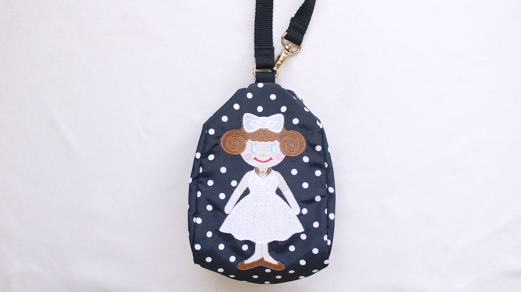 GT☆ハンドル付きファスナーポーチ☆いちごちゃん