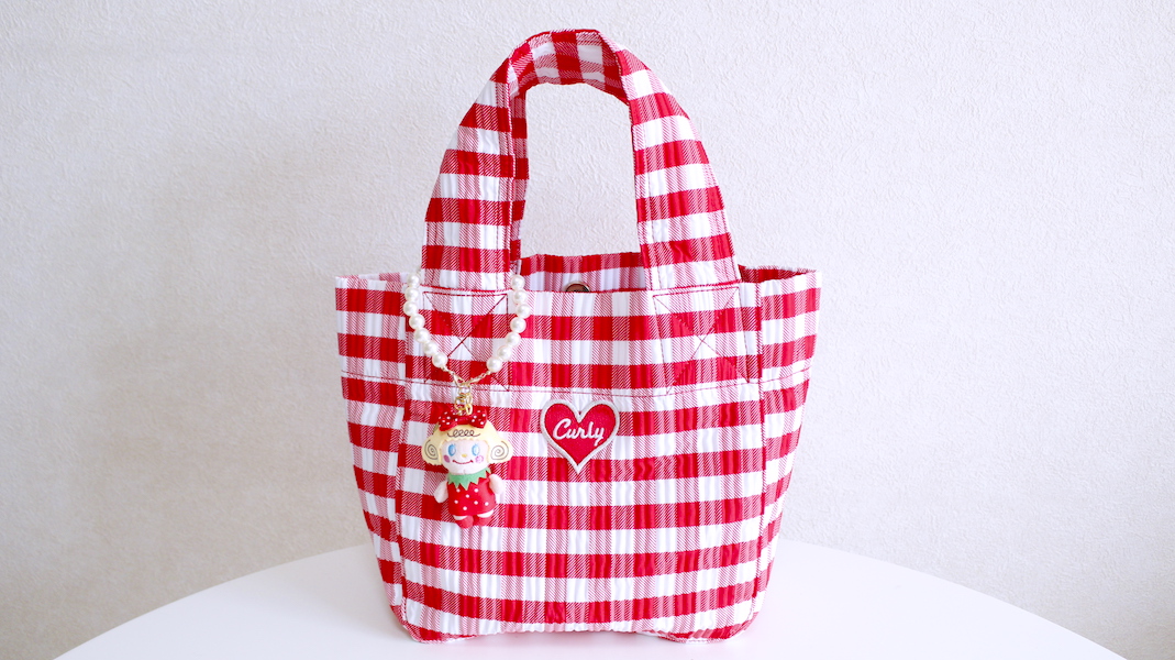 ミニマスコット付きチェックプリントトート☆レッド