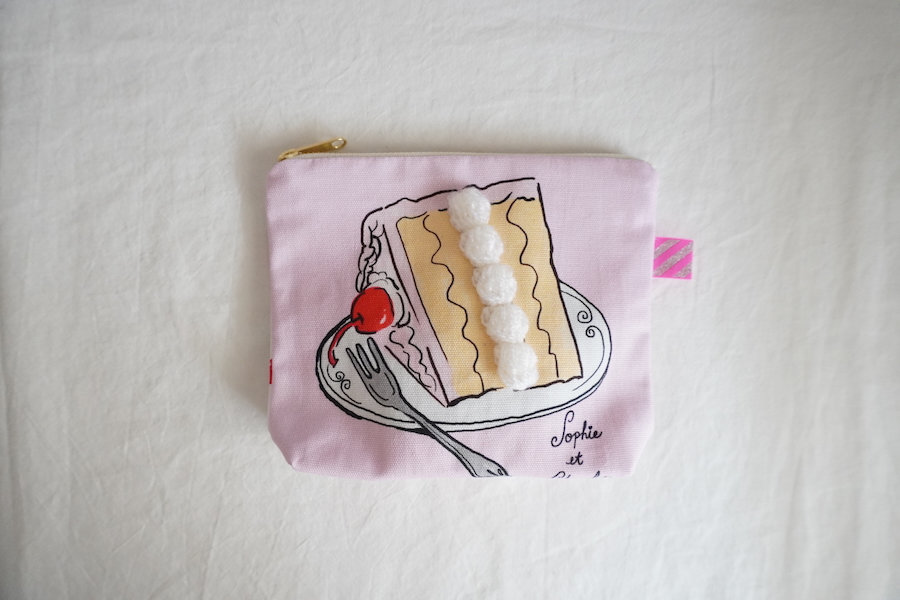 Sophie et Chocolat☆ Square Pouch/CAKE