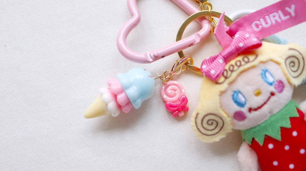 ミニマスコットチャーム☆miniいちごちゃん x アイスクリーム(ブルー