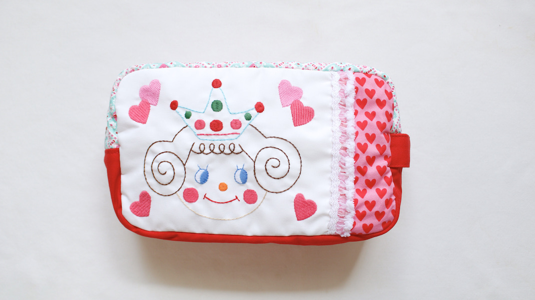 BOX型刺繍ビッグポーチ☆プリンセスいちごちゃん/レッド