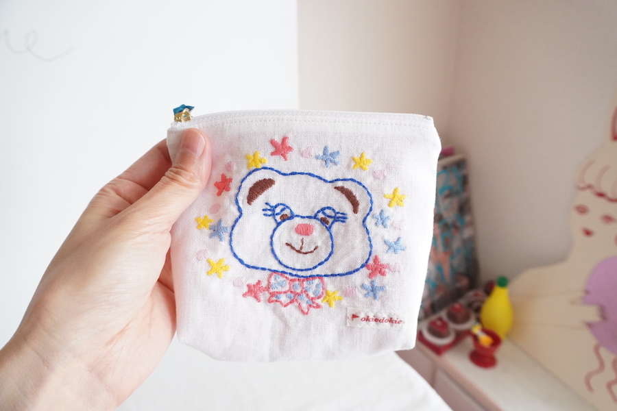 小川智大 刺繍ポーチ OKIEDOKIE☆刺繍ポーチ/ベア-Boy - カーリーコレクション Curly