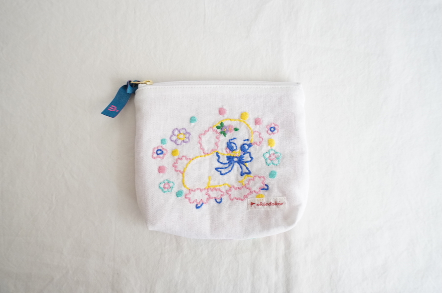 noopy♡ ウエイト枠 刺繍イニシャルポーチ♡ noopy様 専用♡ ウエイト枠 刺繍イニシャルポーチ♡