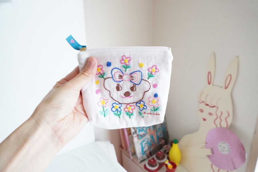 OKIEDOKIE☆刺繍ポーチ/ベア-Girl - カーリーコレクション Curly