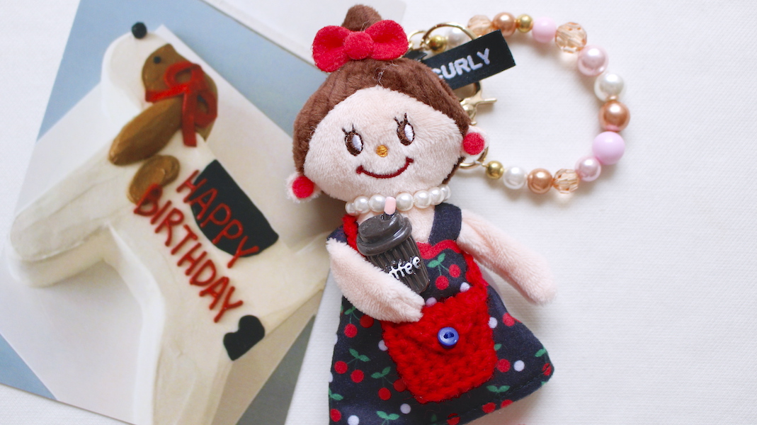 カーリーコレクションマスコットチャーム　エヴィちゃん mini♡いちごちゃん＆エヴィちゃんチャーム - カーリーコレクション