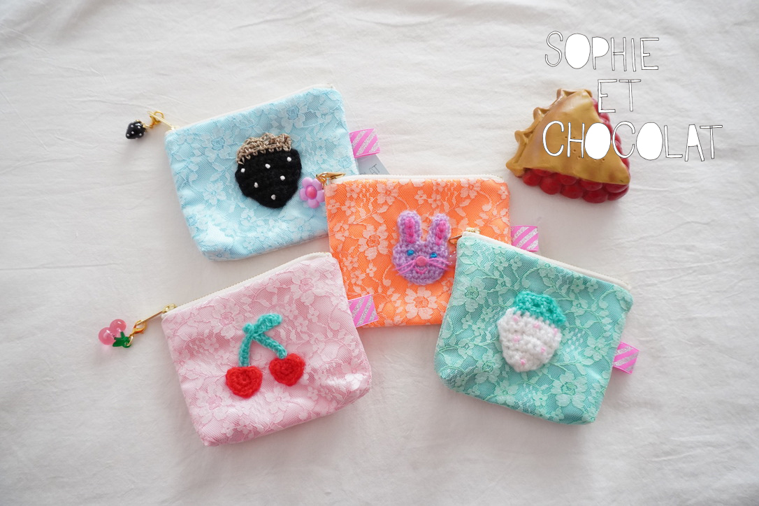 Curly Collection - カーリーコレクション　マスコット　タオル　モニーク　ローラ　ハリー　アンナ マスコットチャーム☆エヴィ&ロイ(リボン:赤) / パール
