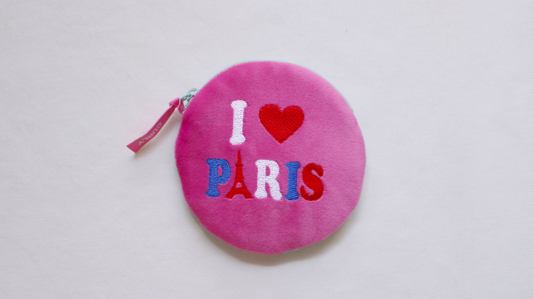刺繍サークルポーチ☆I LOVE PARIS(裏:いちごちゃん)