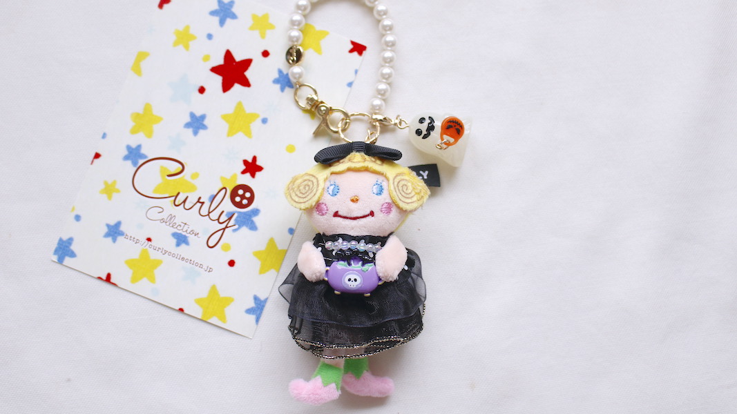 マスコットチャーム☆いちごちゃん x ハロウィン(ドクロのお鍋)
