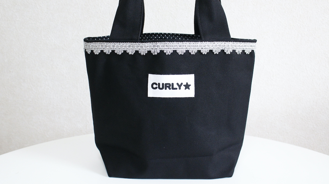 スパンコールバッグ☆いちごちゃん(全身) x ブラック - カーリーコレクション Curly Collection