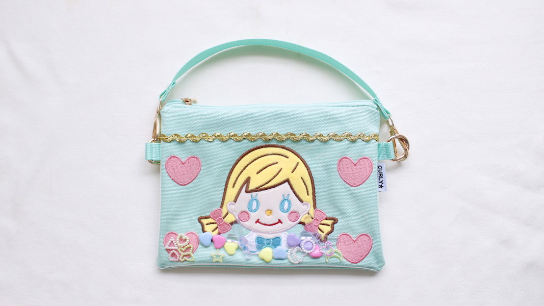 パーツ入りハンドル刺繍ポーチ☆ピピ x ミント