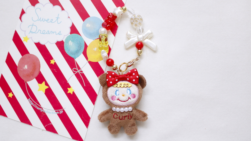 マスコット付きビーズストラップ☆ベアいちごちゃん x ベア(レッド＆グリーン)