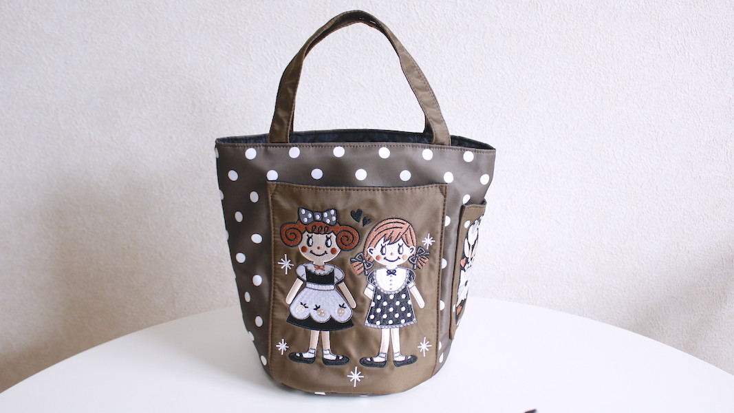 刺繍ポケット付きトートバッグ☆いちごちゃん＆ピピ/ブラウン
