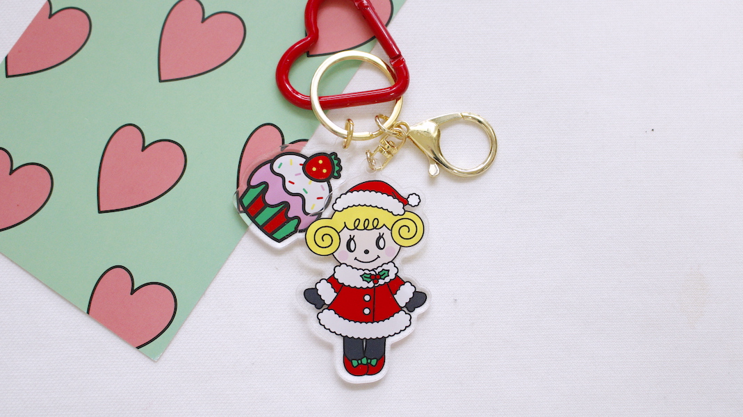 アクリルキーチャーム☆サンタいちごちゃん x カップケーキ