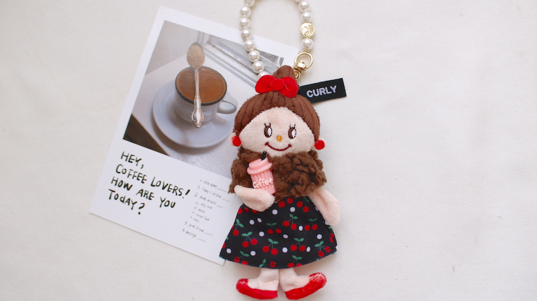 マスコットチャーム☆エヴィ(マフラー) x コーヒー(ピンク) / パール