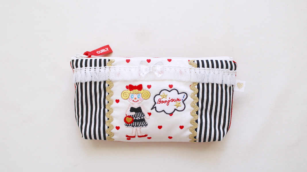 ワッペンコスメポーチ☆いちごちゃん(ワンピ：ブラック) ＆ 吹き出し/ストライプ