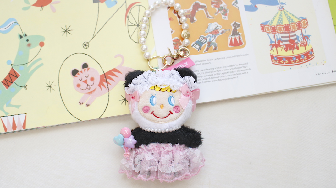 着ぐるみマスコットチャーム☆パンダいちごちゃん x ヘッドドレス