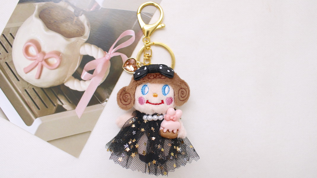 ミニマスコットチャーム☆miniいちごちゃん(ブラック)/バニーケーキ