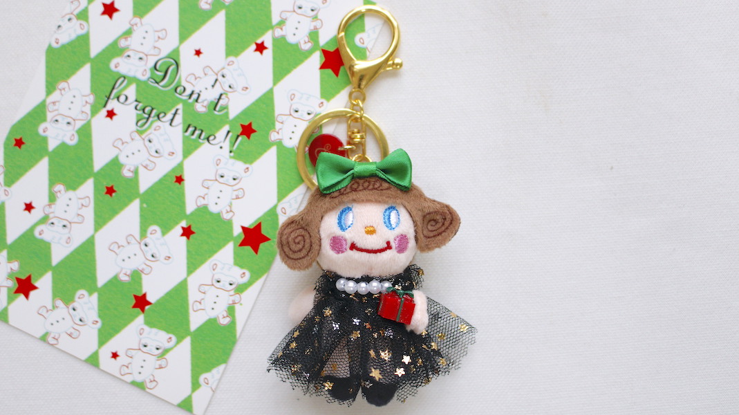 ミニマスコットチャーム☆miniいちごちゃん(ブラック)/プレゼント(レッド)