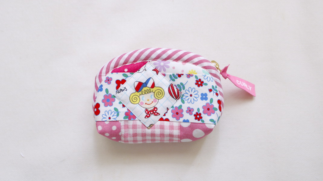 パッチワークラウンドミニポーチ☆いちごちゃん