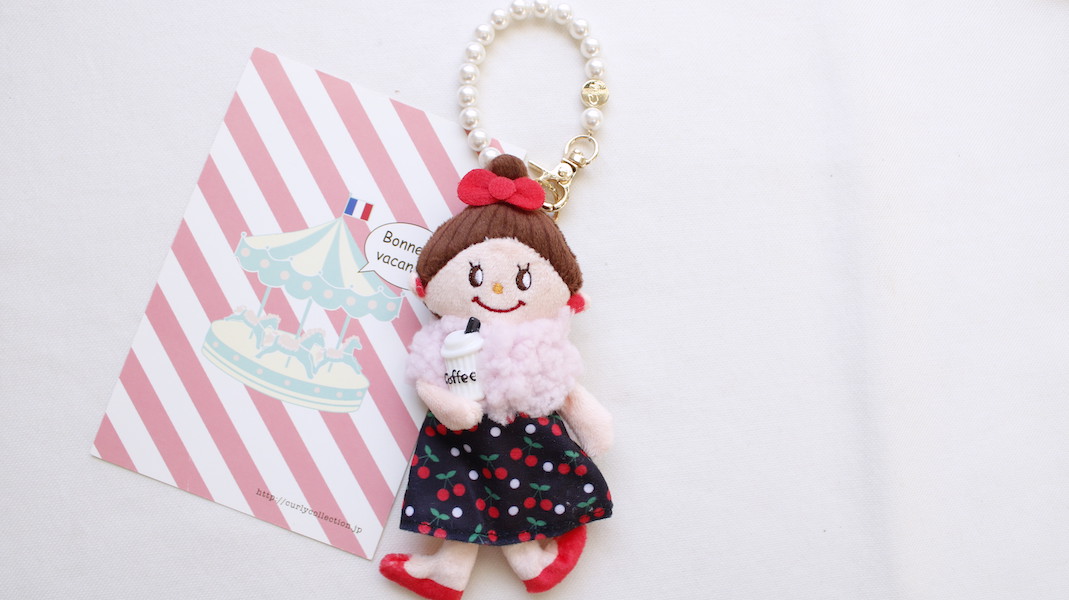 バッグチャーム☆エヴィ(ピンクマフラー) x コーヒー(ホワイト) / パール