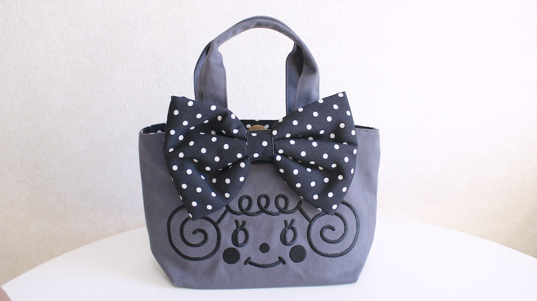 ビッグリボントートバッグ☆いちごちゃん x グレー