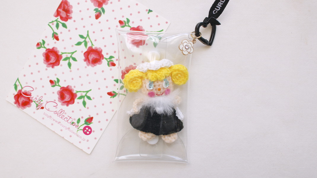 ニットドールチャーム☆エンジェルいちごちゃん x ブラック