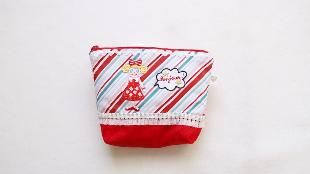 ワッペン付きファスナーポーチ☆いちごちゃん x ストライプ