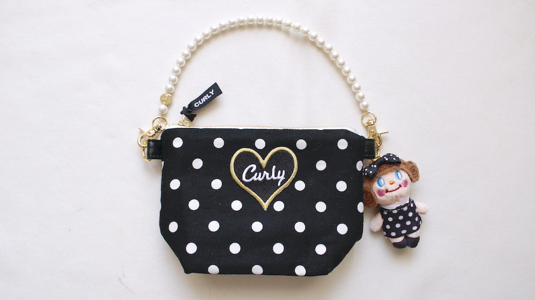 マスコット付きハンドルポーチ☆miniいちごちゃん x ドット/ハート(ブラック x ゴールド)